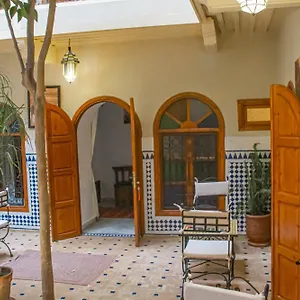 https://riad-dar-tamlil.marrakeshhotelsmorocco.com
